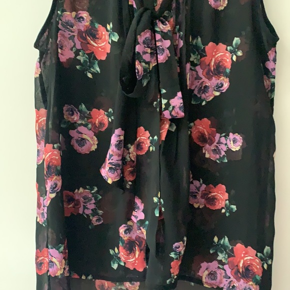 Flowy, sheer, light for summer, tank - Picture 4 of 4